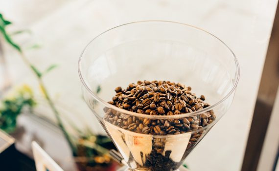 Kaffeemaschine mit Mahlwerk