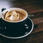 kaffee im sommer affogato