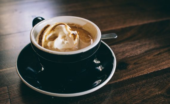 kaffee im sommer affogato