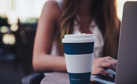 Coffee To Go Becher aus Edelstahl oder Bambus